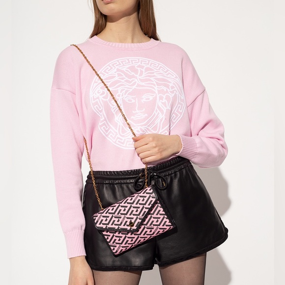 🎉 SALE 🎉 NEW Versace Pink La Greca Signature Coated Canvas Chain Crossbody Bag - Picture 1 of 17